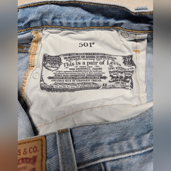 Levi Strauss & Co 501 Jeans Shorts Denim 28 Distressed Button Fly Cotton - Picture 6 of 6